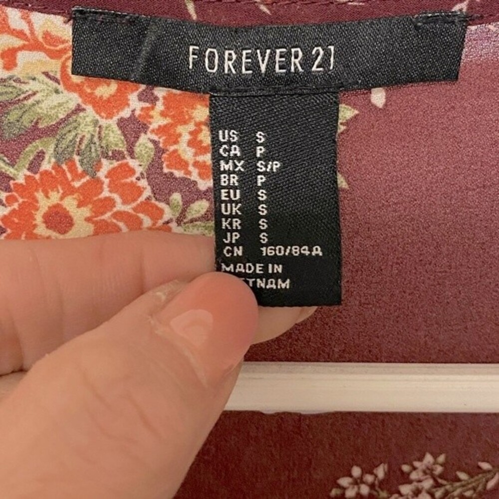 Forever 21 Sheer Flower Print Blouse - Picture 5 of 6